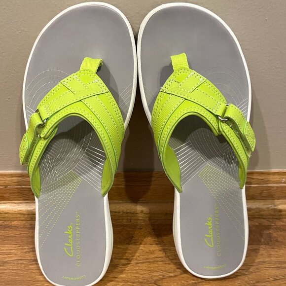 Clarks Flip Flops Women's Size 8 Lime Green Vacation Beach Comfort - Picture 1 of 9
